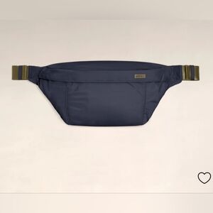 Away Packable Sling Bag In Navy